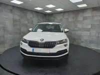 Usado Skoda Karoq Ambition 150 CV (110 kW) 2021 Blanco SUV