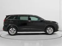 Usado Peugeot 5008 Active 131 CV (96 kW) 2023 Negro SUV