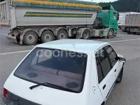 Usado Peugeot 205 GTi 85 CV (62 kW) 1988 Blanco Berlina
