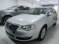 Usado VW Passat Advance 140 CV (102 kW) 2008 Gris / plata Familiar