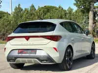 Usado Cupra Leon 150 CV (110 kW) 2025 Beige Utilitario