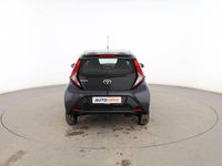Usado Toyota Aygo X-play 72 CV (52 kW) 2021 Gris Utilitario
