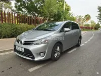 Usado Toyota Verso Comfort 112 CV (82 kW) 2015 Gris / plata Monovolumen