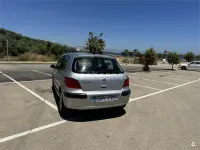 Usado Peugeot 307 110 CV (80 kW) 2007 Gris / plata Berlina