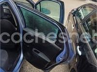 Usado Toyota Yaris Active 90 CV (66 kW) 2013 Azul Utilitario