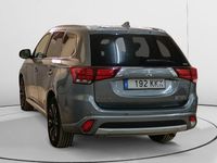 Usado Mitsubishi Outlander P-HEV 203 CV (149 kW) 2015 Gris SUV