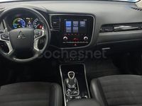 Usado Mitsubishi Outlander P-HEV 224 CV (164 kW) 2020 Gris / plata SUV
