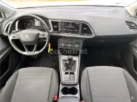 Usado Seat Leon Style 130 CV (95 kW) 2019 Blanco Berlina