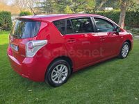 Usado Toyota Verso Live 132 CV (97 kW) 2011 Granate Monovolumen