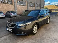 Usado Honda Accord Elegance 156 CV (114 kW) 2012 Gris / plata Berlina