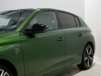 Käytetty Peugeot 308 GT 180 HP (132 kW) 2022 Vihreä Sedan