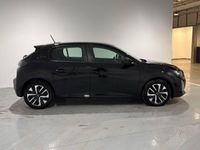 Usado Peugeot 208 Style 100 CV (73 kW) 2025 Negro Utilitario