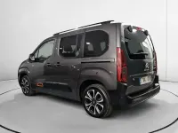 Usado Citroën Berlingo Feel 130 CV (95 kW) 2020 Gris Monovolumen