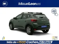 Usado Dacia Sandero Expression 91 CV (66 kW) 2023 Verde Utilitario