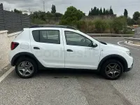 Usado Dacia Sandero Stepway 90 CV (66 kW) 2017 Blanco Berlina