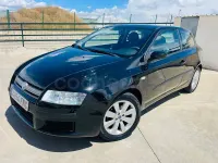Usado Fiat Stilo 95 CV (69 kW) 2007 Negro Familiar