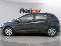Usado Hyundai i20 84 CV (61 kW) 2022 Gris Utilitario