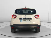 Usado Renault Captur Intens 90 CV (66 kW) 2015 Blanco SUV