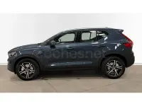 Ny Volvo XC40 Core 163 HK (119 kW) 2025 Blå SUV