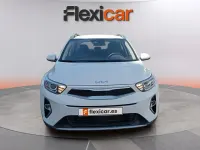 Usado Kia Stonic 84 CV (61 kW) 2024 Blanco SUV