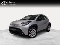Usado Toyota Aygo X Play 72 CV (52 kW) 2024 Gris / plata SUV