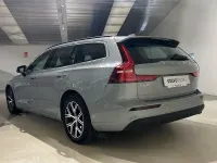Usado Volvo V60 Core 197 CV (144 kW) 2025 Gris / plata Familiar