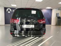 Usado Seat Alhambra Reference 150 CV (110 kW) 2019 Negro oscuro (metalizado) Monovolumen