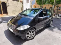 Usado Mercedes A150 Avantgarde 95 CV (69 kW) 2008 Negro Utilitario