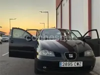 Usado Seat Cordoba 100 CV (73 kW) 2004 Negro Berlina