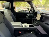 Usado Land Rover Defender SE Dynamic 249 CV (183 kW) 2024 Negro SUV