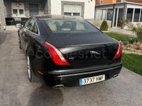 Usado Jaguar XJ Premium Luxury 275 CV (202 kW) 2012 Negro Berlina