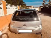 Usado Opel Corsa Essentia 70 CV (51 kW) 2004 Gris / plata Utilitario