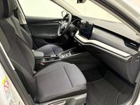 Usado Skoda Octavia Selection 116 CV (85 kW) 2025 Blanco