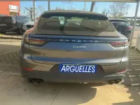 Usado Porsche Cayenne E-Hybrid Coupe 462 CV (339 kW) 2020 Gris / plata SUV