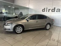 Usado VW Passat Edition 140 CV (102 kW) 2012 Gris Berlina