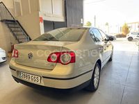Usado VW Passat Advance 140 CV (102 kW) 2010 Beige Berlina
