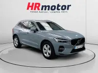 Usado Volvo XC60 Momentum 197 CV (144 kW) 2022 Gris / plata SUV