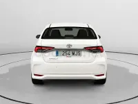 Usado Toyota Corolla Style 140 CV (102 kW) 2023 Blanco Berlina