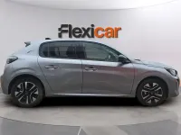 Usado Peugeot 208 Allure 101 CV (74 kW) 2025 Gris Utilitario