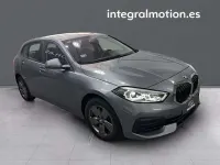 Usado BMW 118 150 CV (110 kW) 2023 Gris Berlina