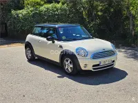 Usado Mini Cooper D 110 CV (80 kW) 2009 Beige Utilitario