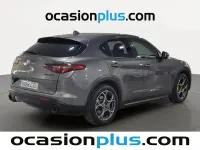 Usado Alfa Romeo Stelvio Sprint 200 CV (147 kW) 2021 Gris SUV