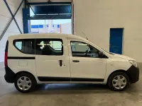 Usado Dacia Dokker Essentiel 109 CV (80 kW) 2021 Blanco Monovolumen