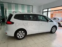 Usado Opel Zafira Family 140 CV (102 kW) 2018 Blanco Monovolumen