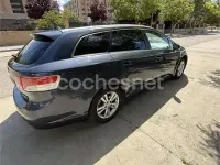 Usado Toyota Avensis Active 147 CV (108 kW) 2009 Azul Familiar