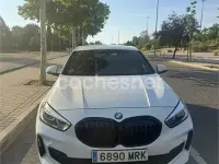 Usado BMW 118 136 CV (100 kW) 2024 Blanco Berlina
