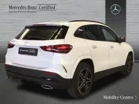 Usado Mercedes GLA200 AMG line 150 CV (110 kW) 2024 Blanco SUV