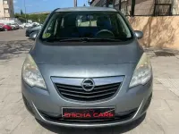 Usado Opel Meriva Cosmo 110 CV (80 kW) 2011 Gris / plata Monovolumen