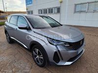 Usado Peugeot 5008 Allure 130 CV (95 kW) 2021 Gris / plata Monovolumen