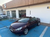 Usado Peugeot 307 CC 143 CV (105 kW) 2006 Granate Descapotable